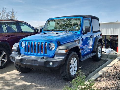 Used 2023 Jeep Wrangler Sport S image 3