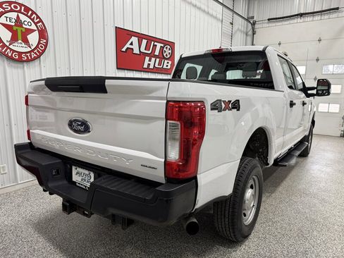 Used 2017 Ford F250 XL w/ Power Equipment Group image 21