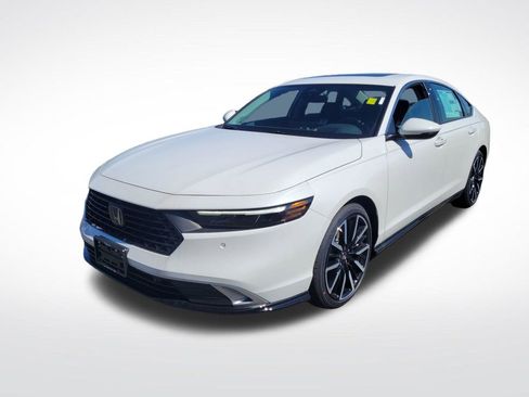 New 2026 Honda Accord Touring image 9