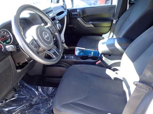 Used 2016 Jeep Wrangler Unlimited Sport w/ Max Tow Package image 10