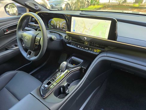 Used 2025 Toyota Crown Signia w/ Advanced Technology Package AWD/4WD image 10