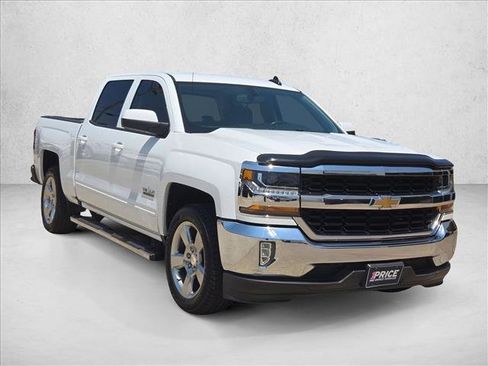 Used 2018 Chevrolet Silverado 1500 LT w/ Texas Edition RWD image 3