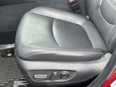 Used 2022 Toyota RAV4 XLE Premium AWD/4WD image 17