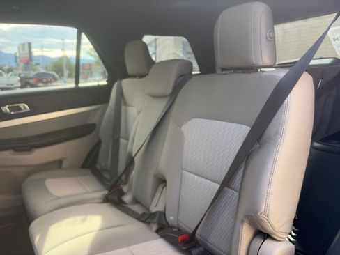 Used 2018 Ford Explorer 4WD image 25