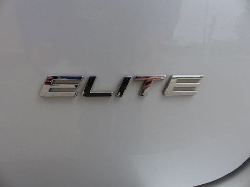 Used 2024 Honda Odyssey Elite image 16