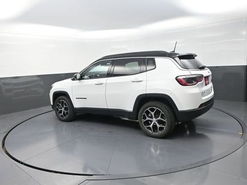 Used 2024 Jeep Compass Limited AWD/4WD image 57
