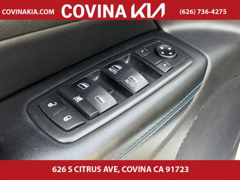 Used 2018 Jeep Grand Cherokee Laredo image 13