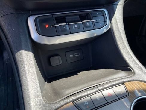 Certified 2020 GMC Acadia SLE w/ Driver Convenience Package FWD image 25