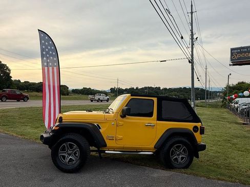 Used 2019 Jeep Wrangler Sport AWD/4WD image 35