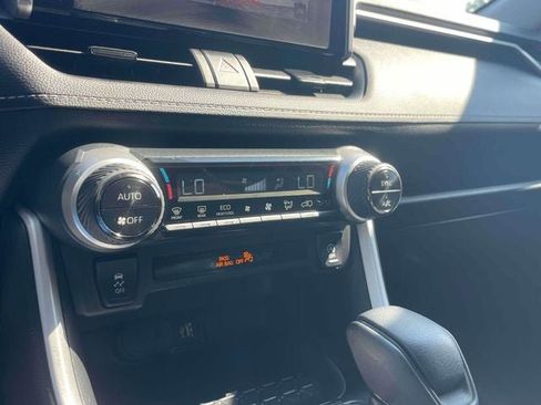 Certified 2025 Toyota RAV4 XLE AWD/4WD image 31