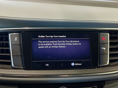 Used 2020 Buick Enclave Essence image 13