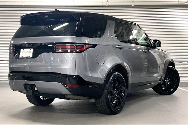 Certified 2025 Land Rover Discovery Dynamic SE AWD/4WD image 13
