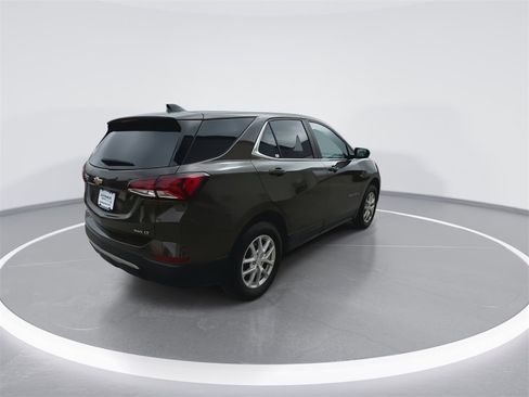 Used 2023 Chevrolet Equinox LT image 8