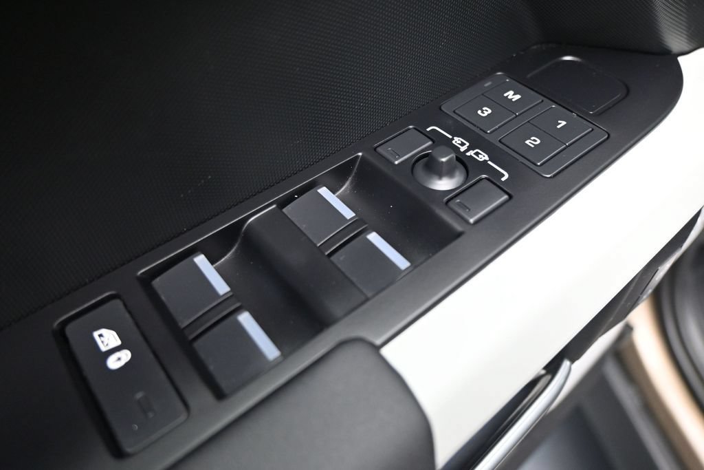 Used 2024 Land Rover Defender 130 S AWD/4WD image 11