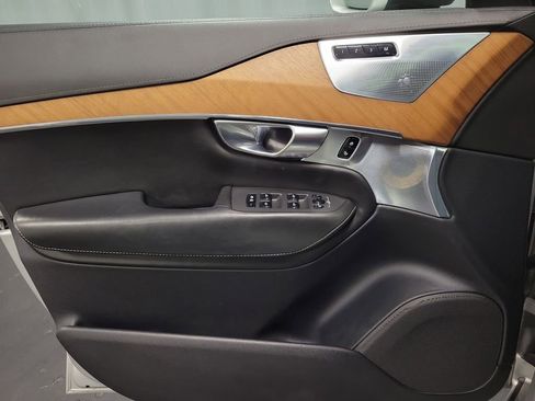 Used 2018 Volvo XC90 T8 Inscription w/ Luxury Package image 24