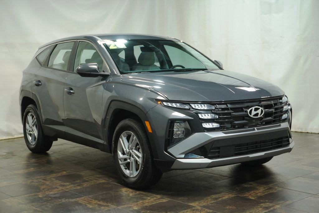 Certified 2026 Hyundai Tucson SE AWD/4WD image 1