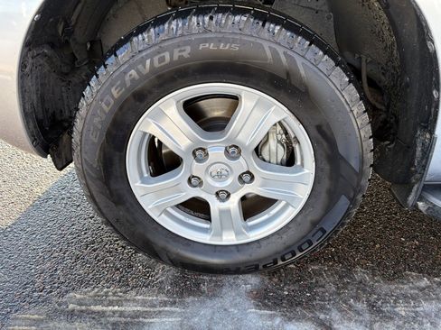 Used 2011 Toyota Sequoia SR5 w/ Premium Pkg image 12