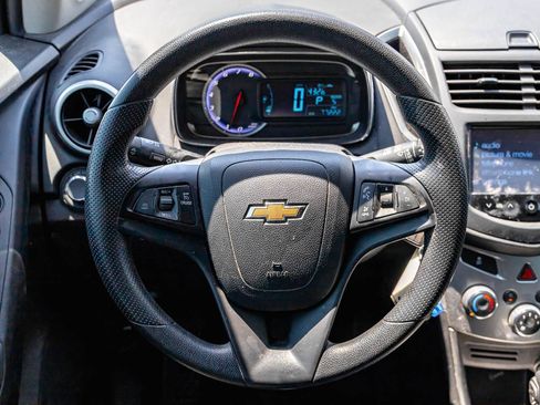 Used 2015 Chevrolet Trax LT FWD image 12