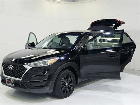 Used 2019 Hyundai Tucson SE image 30