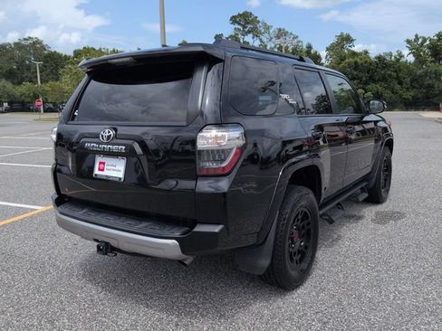 Certified 2023 Toyota 4Runner TRD Off-Road Premium w/ Moonroof Package AWD/4WD image 4