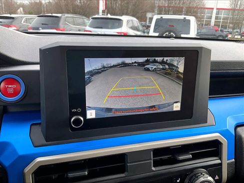 Used 2024 Toyota Tacoma TRD Sport image 19