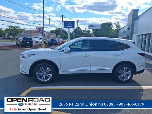 Used 2023 Acura MDX SH-AWD image 7
