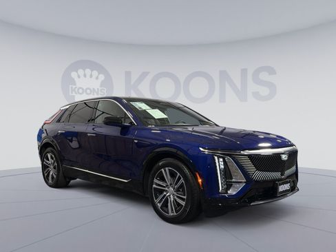 Used 2024 Cadillac Lyriq Luxury RWD image 10