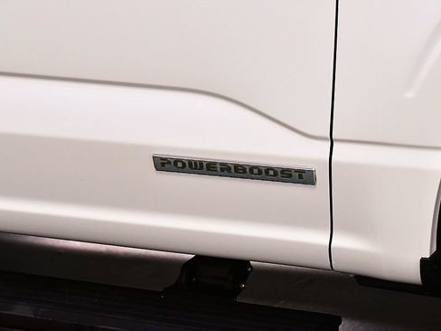 Used 2025 Ford F150 Platinum w/ Equipment Group 703A Plus AWD/4WD image 11