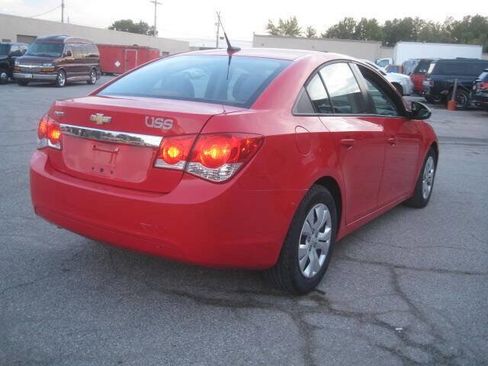 Used 2014 Chevrolet Cruze LS image 5