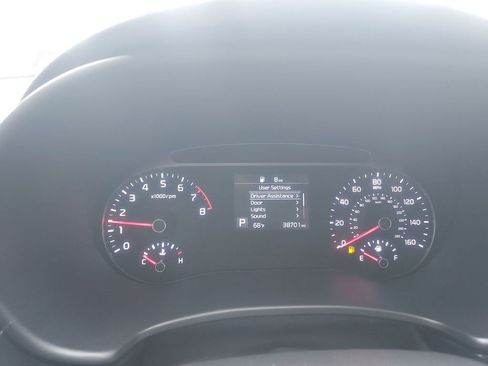 Used 2022 Kia Soul LX w/ Technology Package FWD image 10