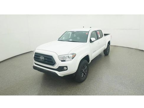 Used 2023 Toyota Tacoma SR5 w/ Technology Package RWD image 22