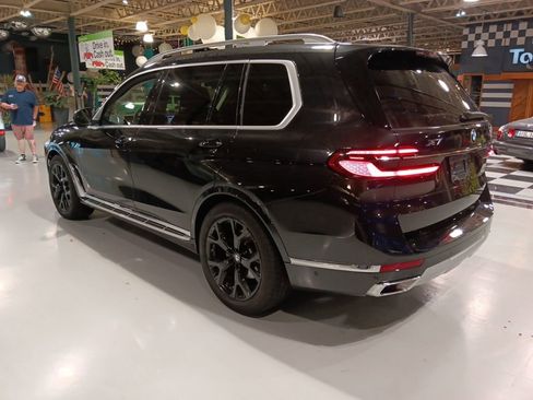 Used 2024 BMW X7 xDrive40i image 8