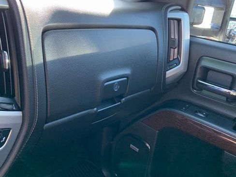 Used 2015 GMC Sierra 2500 SLT w/ Duramax Plus Package image 25