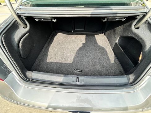 Used 2013 Volkswagen CC Lux image 11