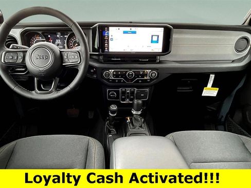 New 2025 Jeep Gladiator Sport image 15