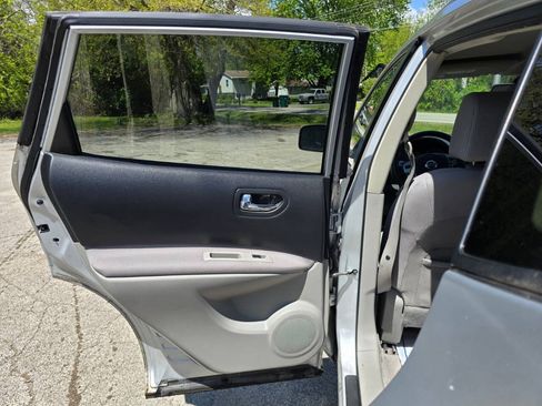Used 2008 Nissan Rogue SL w/ Premium Pkg AWD/4WD image 12