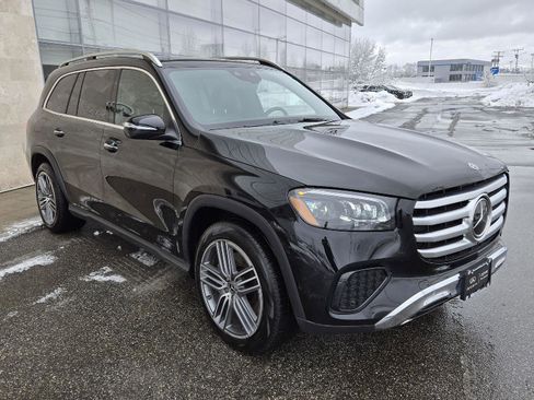 Used 2025 Mercedes-Benz GLS 450 4MATIC image 16