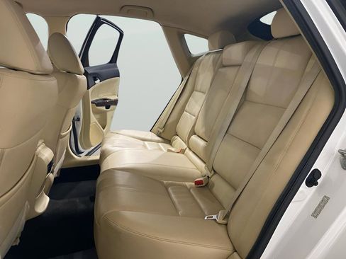 Used 2010 Honda Crosstour EX-L image 10