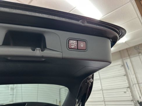 Certified 2018 Mercedes-Benz GLC 300 image 28