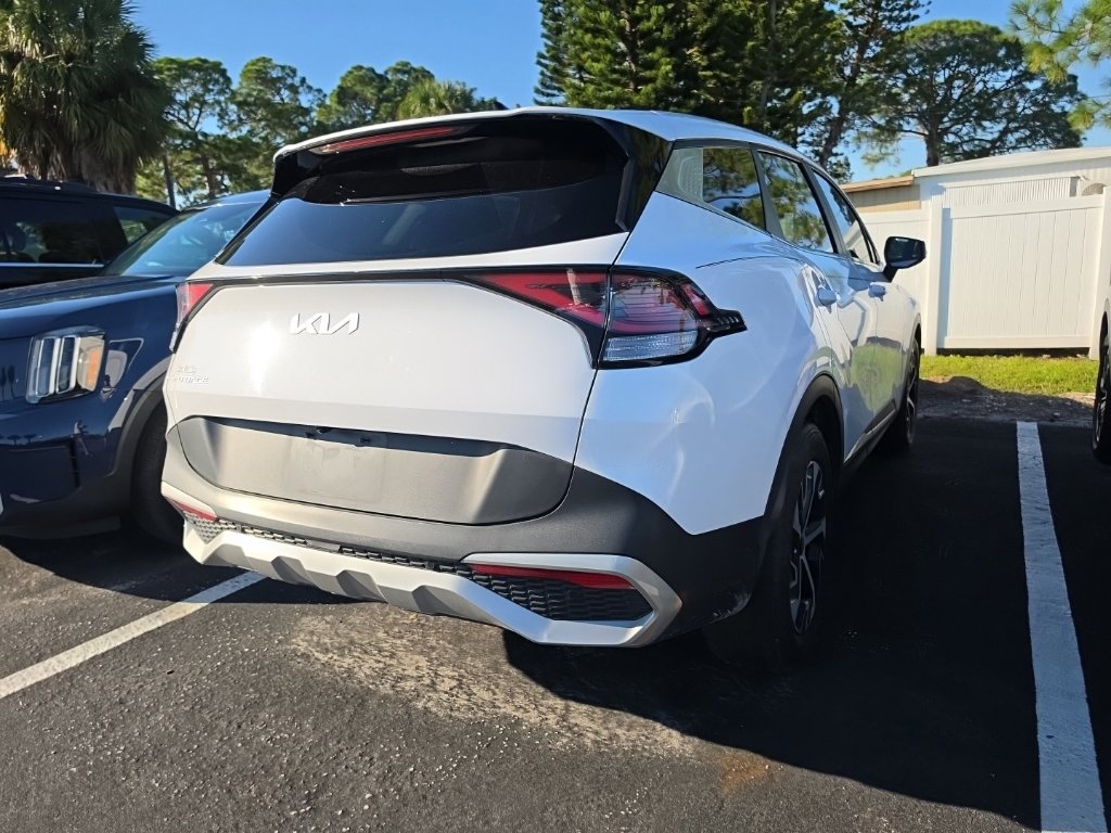 Used 2024 Kia Sportage EX FWD image 17