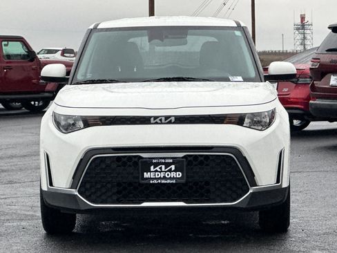 Used 2024 Kia Soul LX w/ Option Group 015 image 10