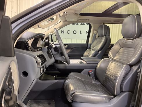 Used 2020 Lincoln Navigator Black Label AWD/4WD image 9