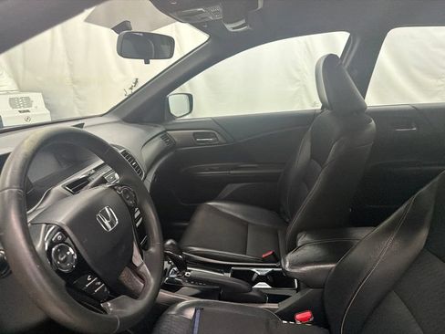 Used 2016 Honda Accord Sport image 14