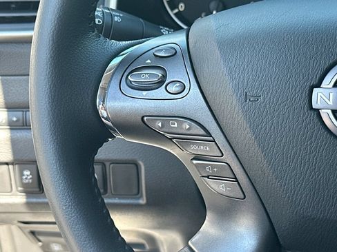 Used 2024 Nissan Murano SV FWD image 20