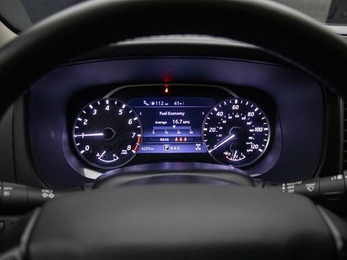 Used 2024 Nissan Frontier SL w/ Technology Package image 31