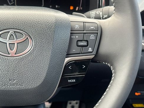 New 2026 Toyota Camry SE image 27