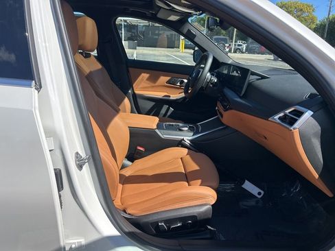 Used 2025 BMW 330i xDrive Sedan image 25