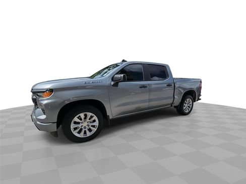 Used 2025 Chevrolet Silverado 1500 Custom RWD image 4