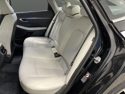 Used 2023 Hyundai Sonata Limited w/ Cargo Package image 30