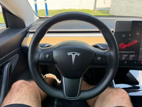 Used 2020 Tesla Model 3 Standard Range Plus RWD image 28